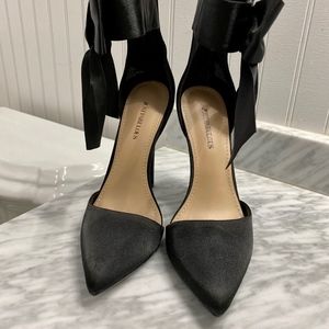 JustFab Shoes - Brand NEW Black Heels with Bow Accent